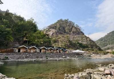 camp in rishikesh near ganaga